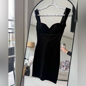 Windsor Black Velvet Sweetheart Dress
